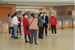 回溯馆史&middot;共话发展——区图书馆组织退休老同志参观新馆614.png