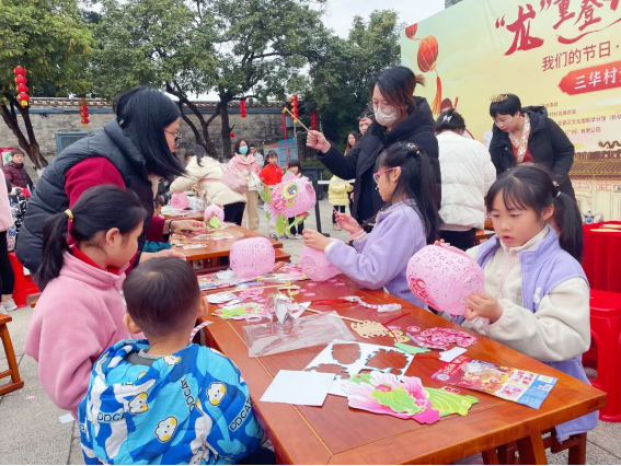 澳门金沙娱乐城官网区博物馆“龙行龘龘 潮集花博”元宵游园活动293.png