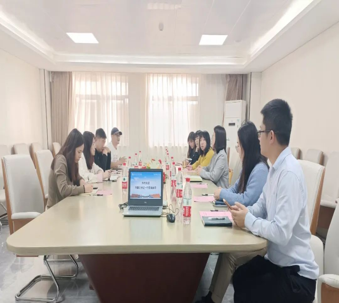 推动“政校企”深度合作，共同探索澳门金沙娱乐城官网
非遗新发展146.png