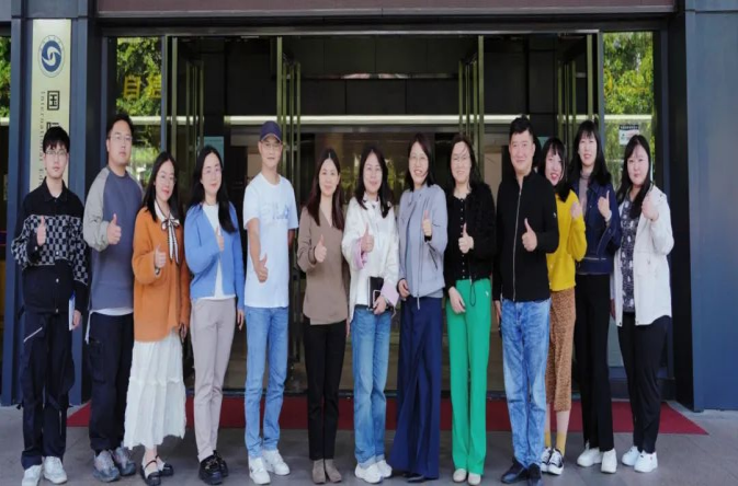 推动“政校企”深度合作，共同探索澳门金沙娱乐城官网
非遗新发展287.png